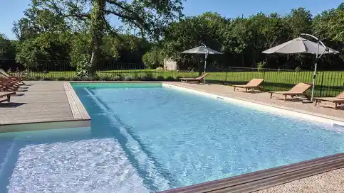 Gîte le Grand Claud à Eyzerac - Piscine